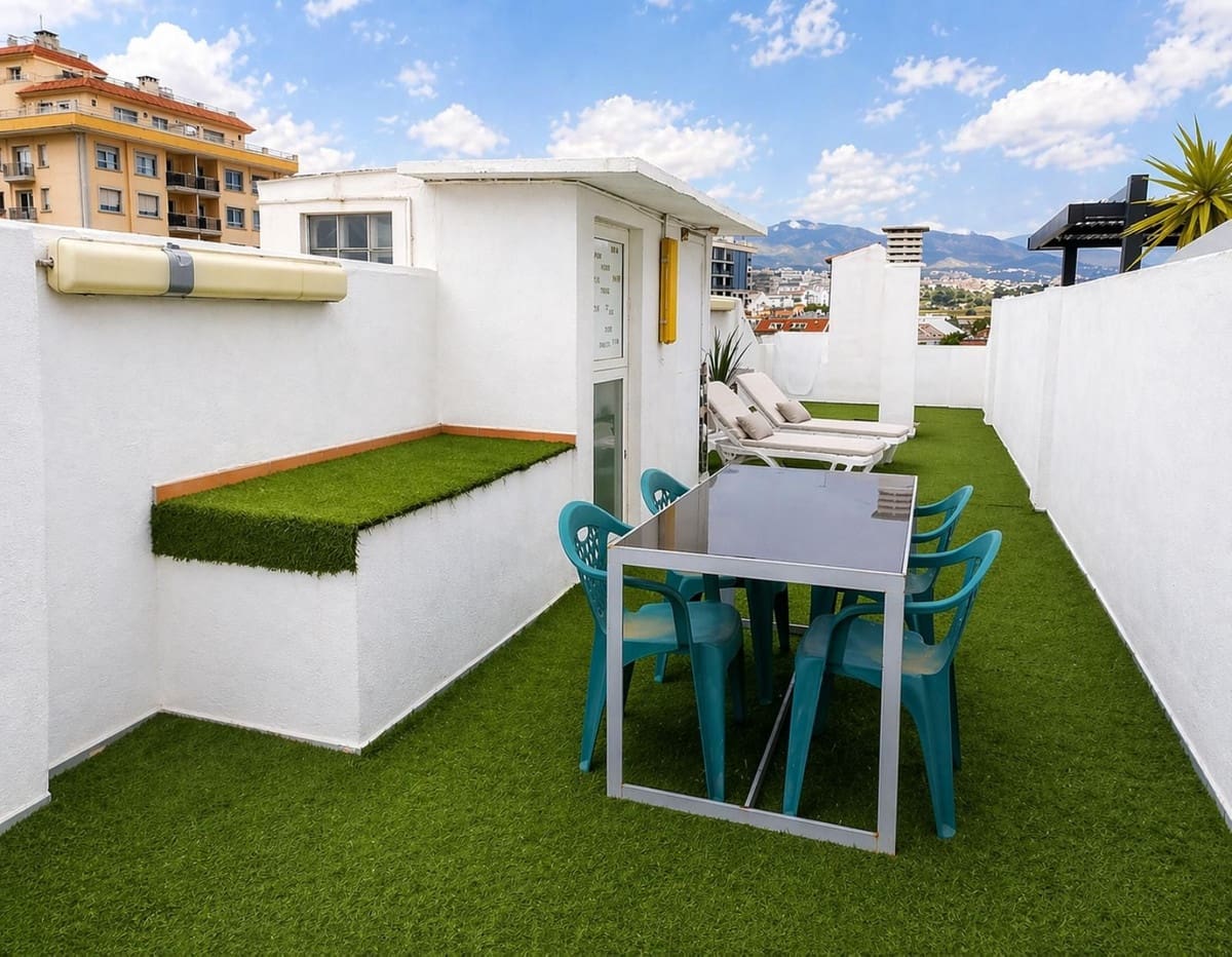 Apartamento de 1 habitación en Fuengirola en venta con piscina - 270.000 € (Ref: 9972190)