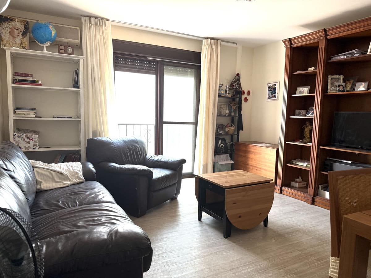 3 soveværelse Lejlighed til salg i Estepona - € 415.000 (Ref: 9972192)