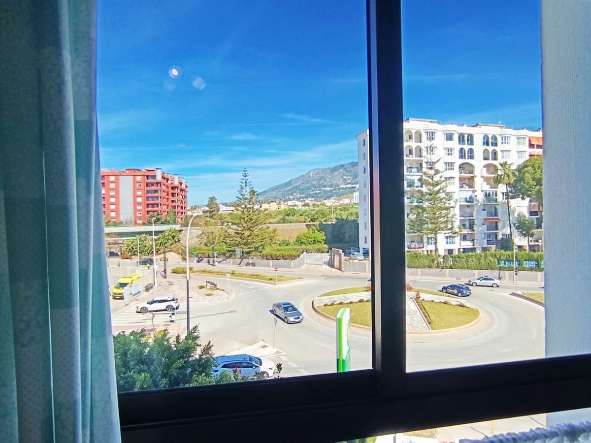 2 soveværelse Lejlighed til salg i Fuengirola med swimmingpool - € 465.000 (Ref: 9972549)