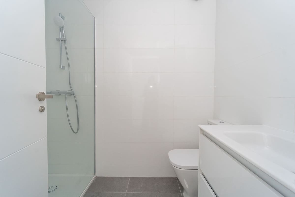 2 soverom Leilighet til salgs i Mijas Costa med svømmebasseng garasje - € 455 000 (Ref: 9972550)