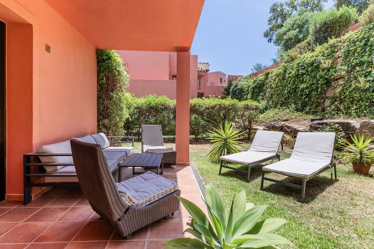 2 soveværelse Lejlighed til salg i La Mairena med swimmingpool garage - € 449.000 (Ref: 9972552)
