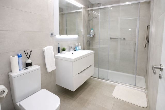 3 slaapkamer Appartement te koop in Benalmádena met zwembad garage - € 450.000 (Ref: 9972554)