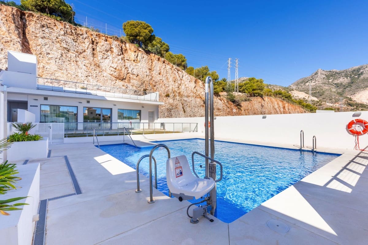 3 slaapkamer Appartement te koop in Benalmadena met zwembad garage - € 450.000 (Ref: 9972554)