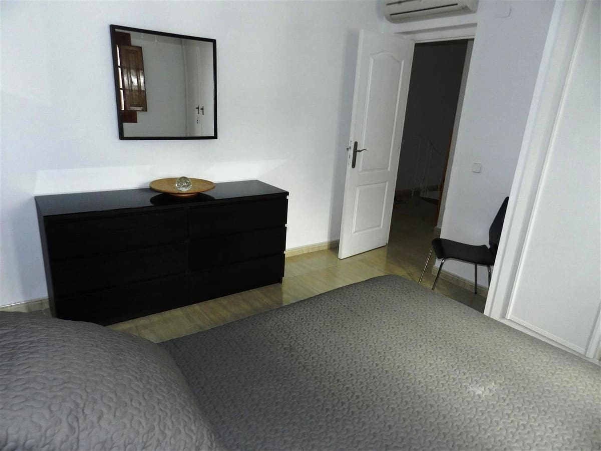 3 sypialnia Apartament na sprzedaż w La Duquesa / Puerto de la Duquesa - 420 000 € (Ref: 9972556)