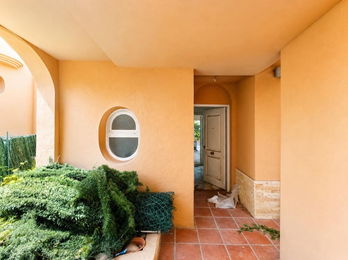 3 sypialnia Willa na sprzedaż w Riviera del Sol z basenem - 479 000 € (Ref: 9972560)