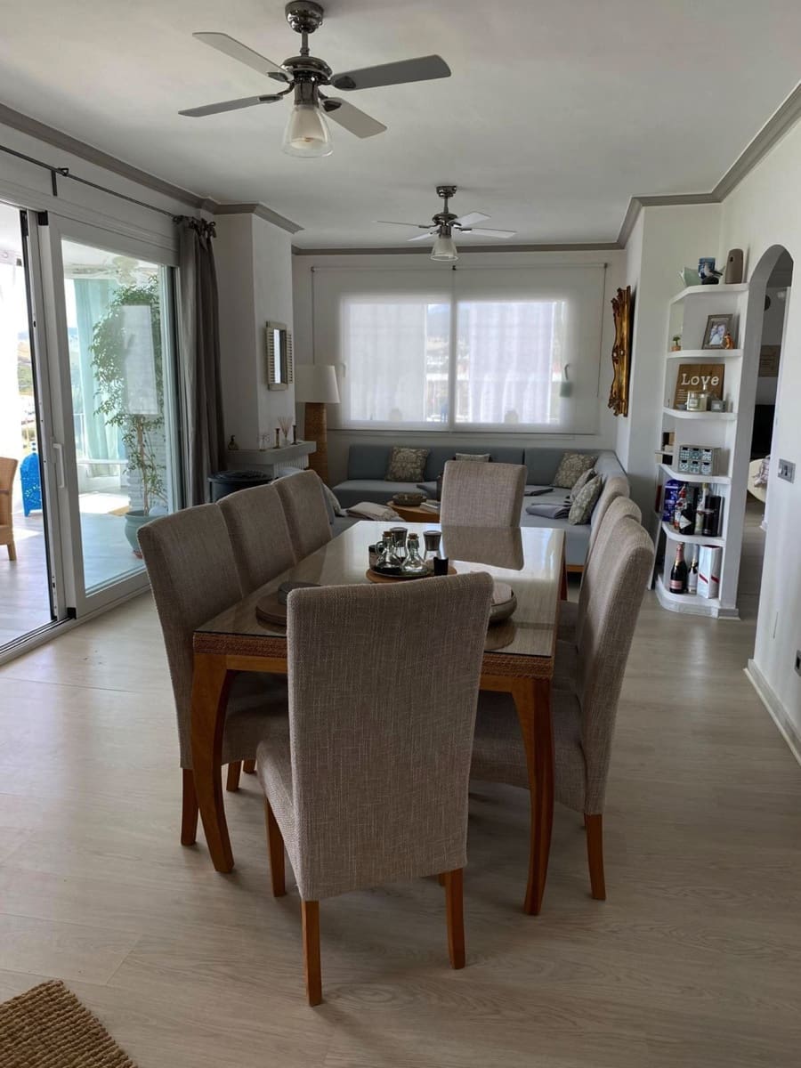 2 soveværelse Lejlighed til salg i Estepona med swimmingpool - € 450.000 (Ref: 9972567)