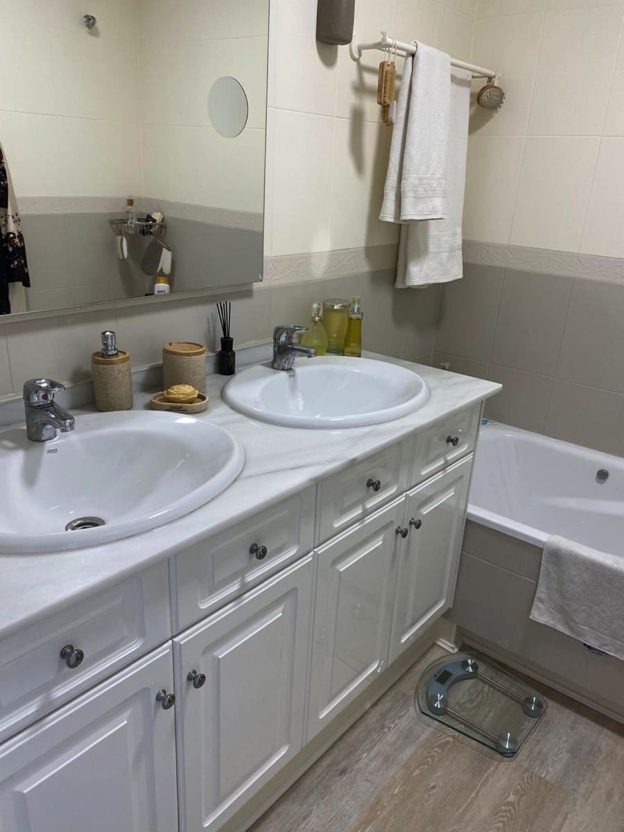 2 soveværelse Lejlighed til salg i Estepona med swimmingpool - € 450.000 (Ref: 9972567)