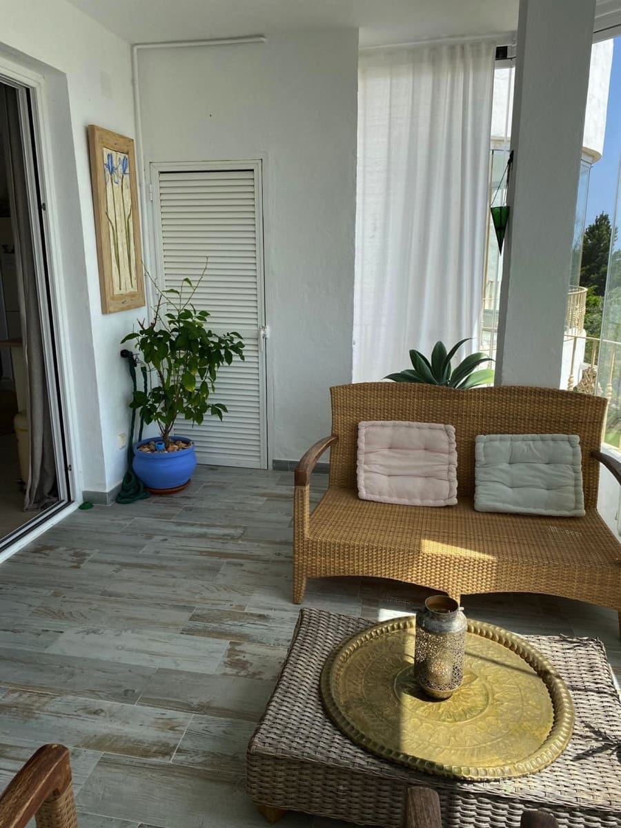 2 soveværelse Lejlighed til salg i Estepona med swimmingpool - € 450.000 (Ref: 9972567)