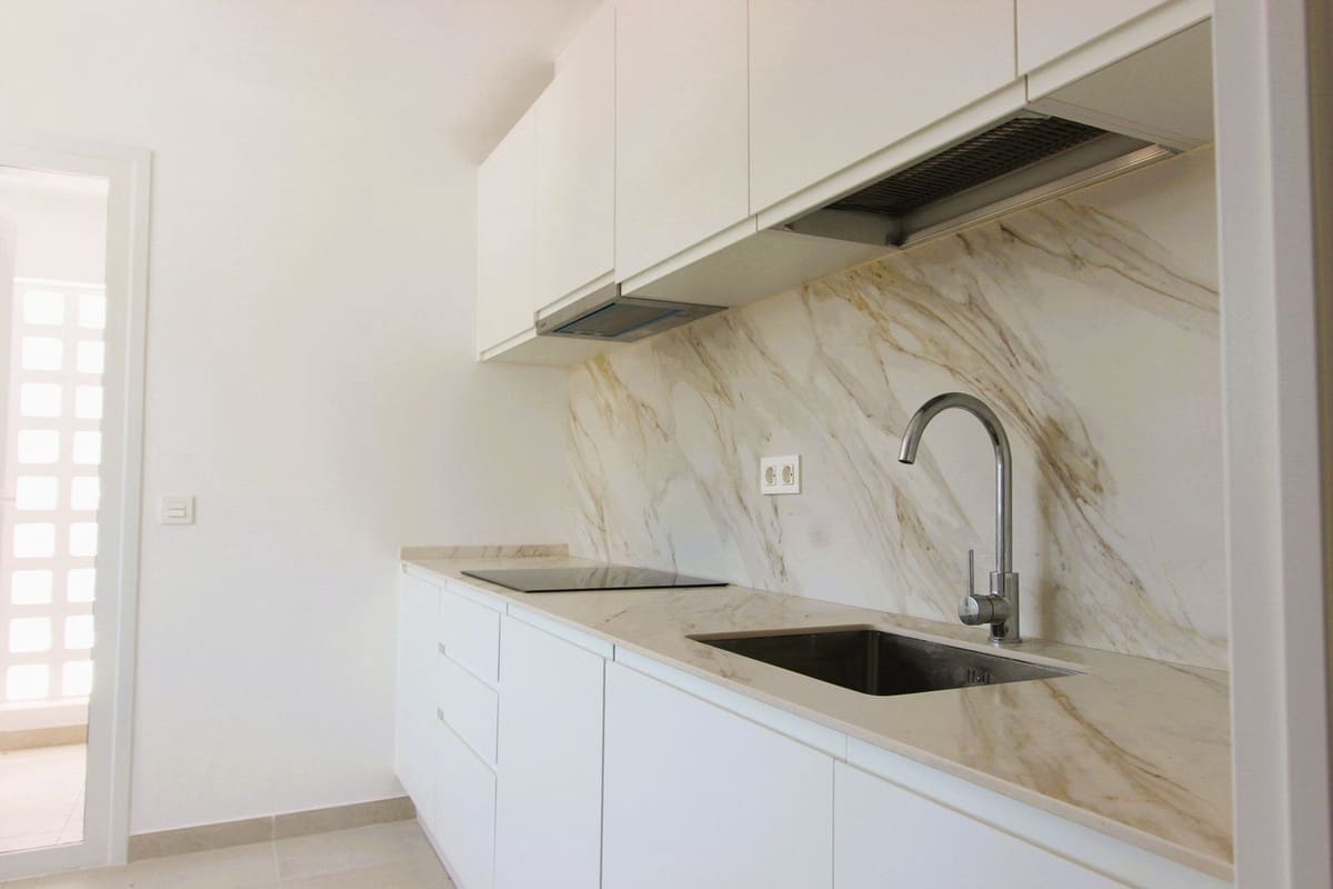 3 slaapkamer Appartement te koop in La Cala de Mijas met zwembad - € 480.000 (Ref: 9972572)