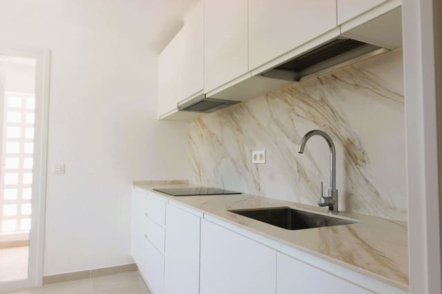 3 slaapkamer Appartement te koop in La Cala de Mijas, Mijas met zwembad - € 480.000 (Ref: 9972572)