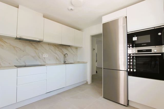 3 slaapkamer Appartement te koop in La Cala de Mijas, Mijas met zwembad - € 480.000 (Ref: 9972572)