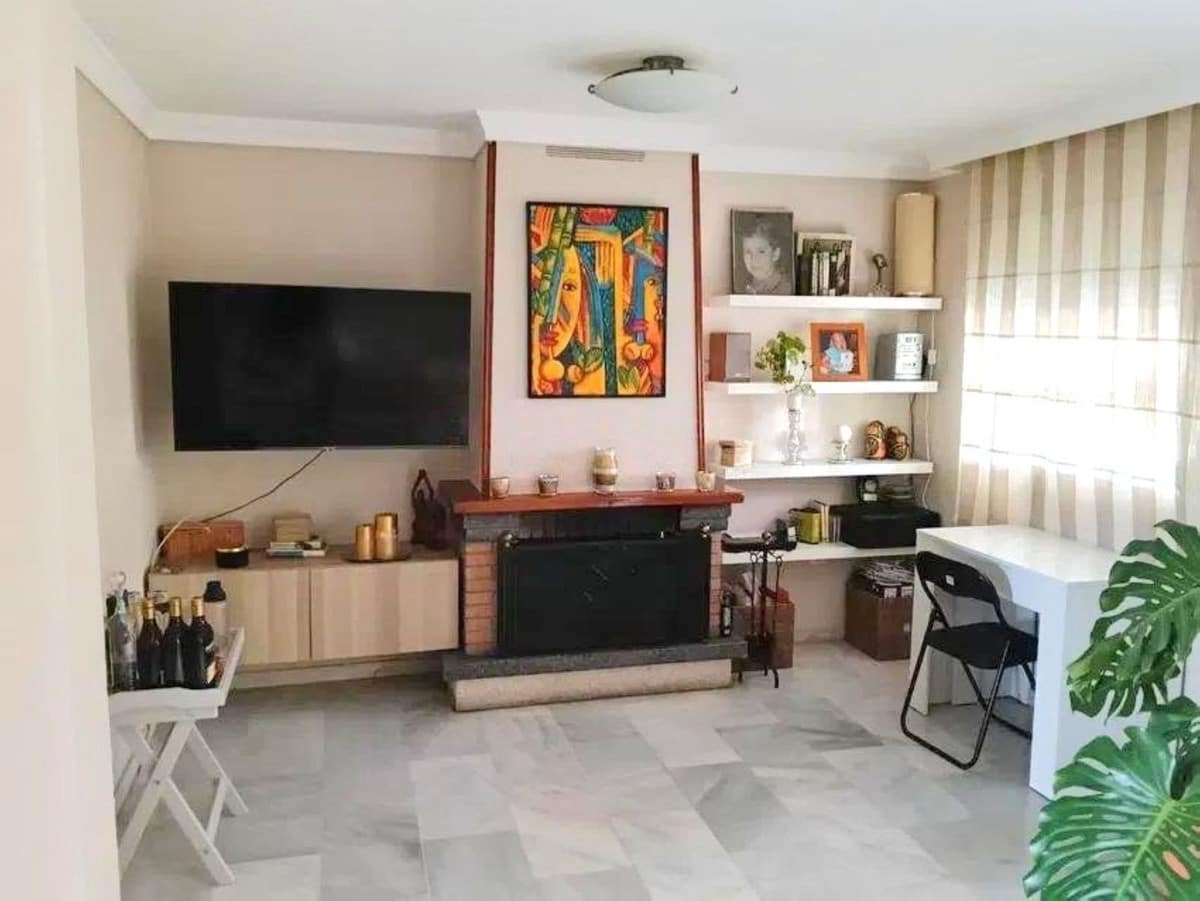 3 bedroom Townhouse for sale in Torremolinos with pool - € 449,000 (Ref: 9972574)