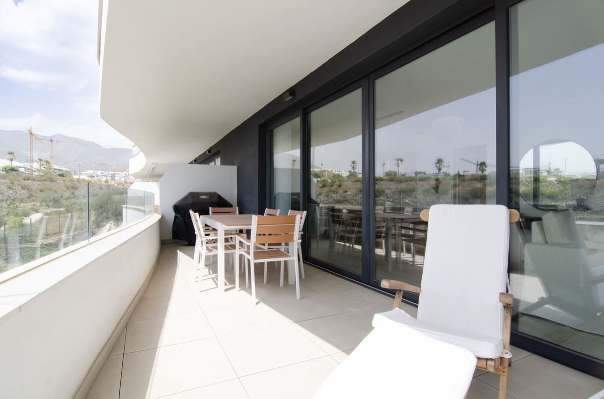 2 slaapkamer Appartement te koop in Fuengirola - € 459.000 (Ref: 9972575)