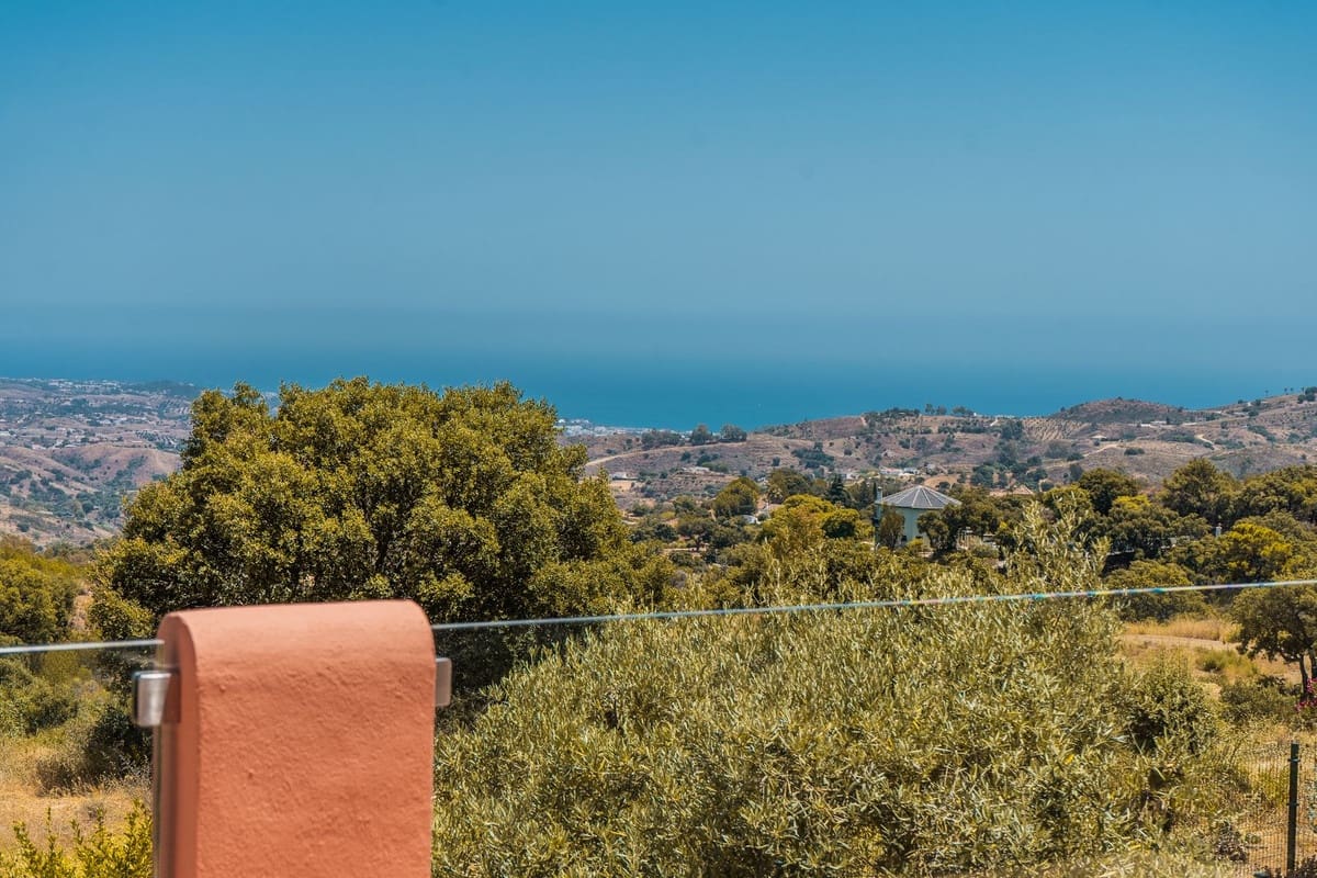 3 Zimmer Apartment zu verkaufen in La Mairena mit Pool Garage - 449.000 € (Ref: 9972580)