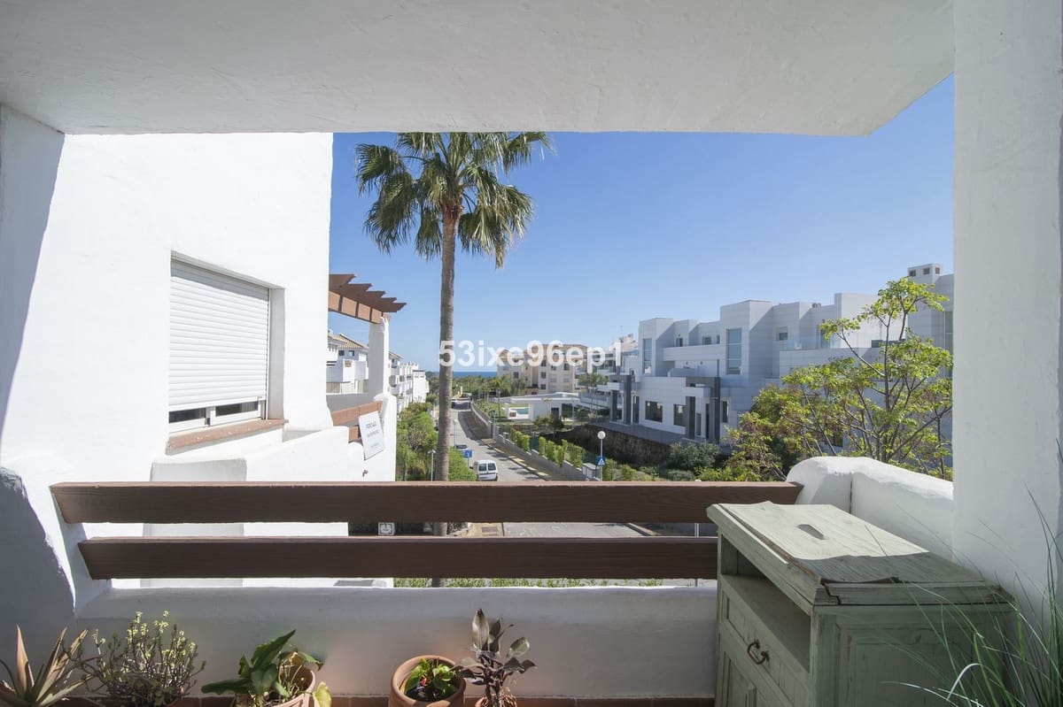 Apartamento de 3 habitaciones en New Golden Mile en venta con piscina - 449.000 € (Ref: 9972583)