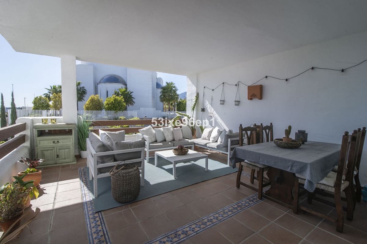 Apartamento de 3 habitaciones en New Golden Mile en venta con piscina - 449.000 € (Ref: 9972583)