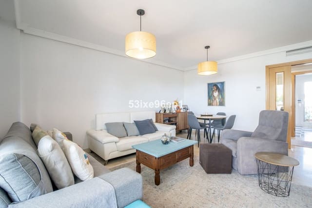 Apartamento de 3 habitaciones en Selwo, Estepona en venta con piscina - 449.000 € (Ref: 9972583)