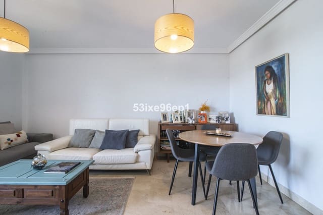Apartamento de 3 habitaciones en Selwo, Estepona en venta con piscina - 449.000 € (Ref: 9972583)