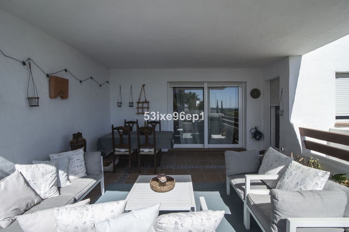 Apartamento de 3 habitaciones en New Golden Mile en venta con piscina - 449.000 € (Ref: 9972583)