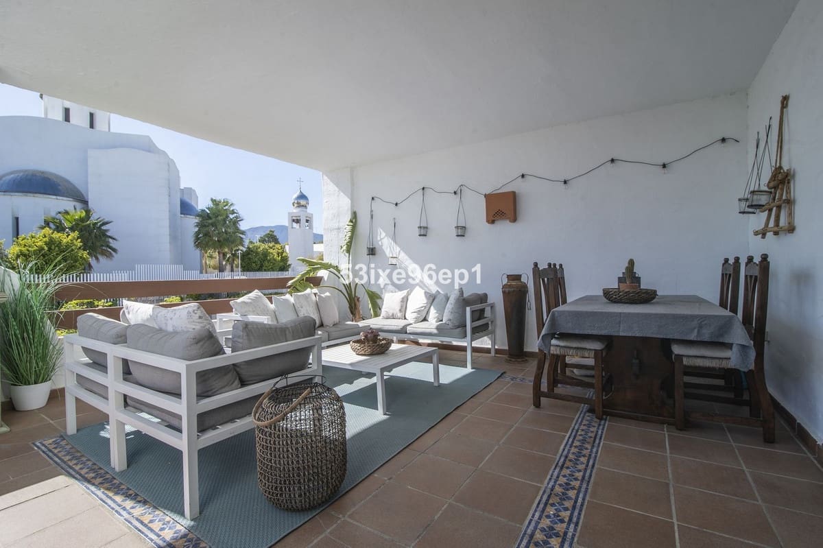 Apartamento de 3 habitaciones en New Golden Mile en venta con piscina - 449.000 € (Ref: 9972583)