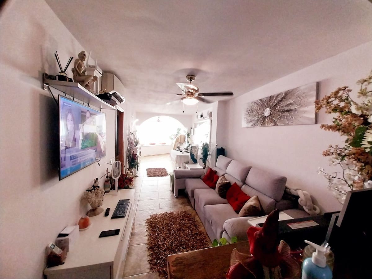 2 soverom Leilighet til salgs i Las Lagunas de Mijas med garasje - € 399 000 (Ref: 9972584)