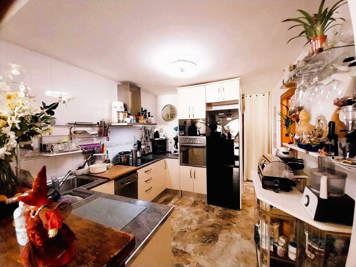 2 soverom Leilighet til salgs i Las Lagunas de Mijas med garasje - € 399 000 (Ref: 9972584)