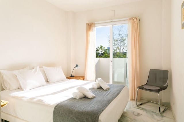 2 sypialnia Apartament na sprzedaż w Elviria, Marbella z basenem - 435 000 € (Ref: 9972587)
