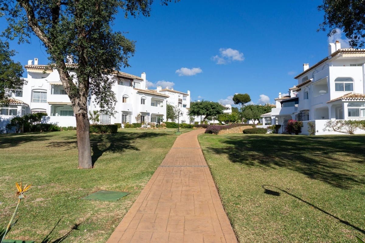 2 makuuhuone Huoneisto myytävänä paikassa Elviria mukana uima-altaan - 435 000 € (Ref: 9972587)