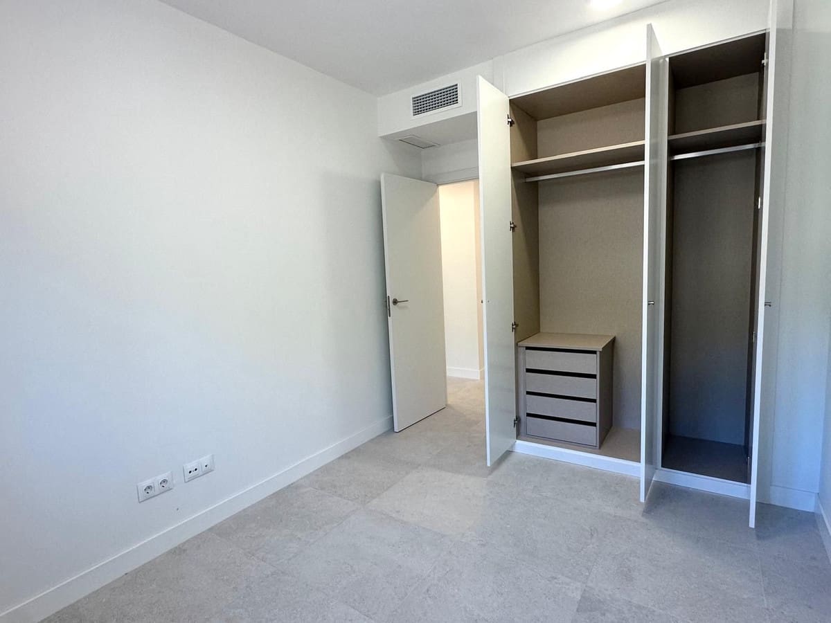 3 soveværelse Lejlighed til salg i Benalmadena med swimmingpool garage - € 459.000 (Ref: 9972588)
