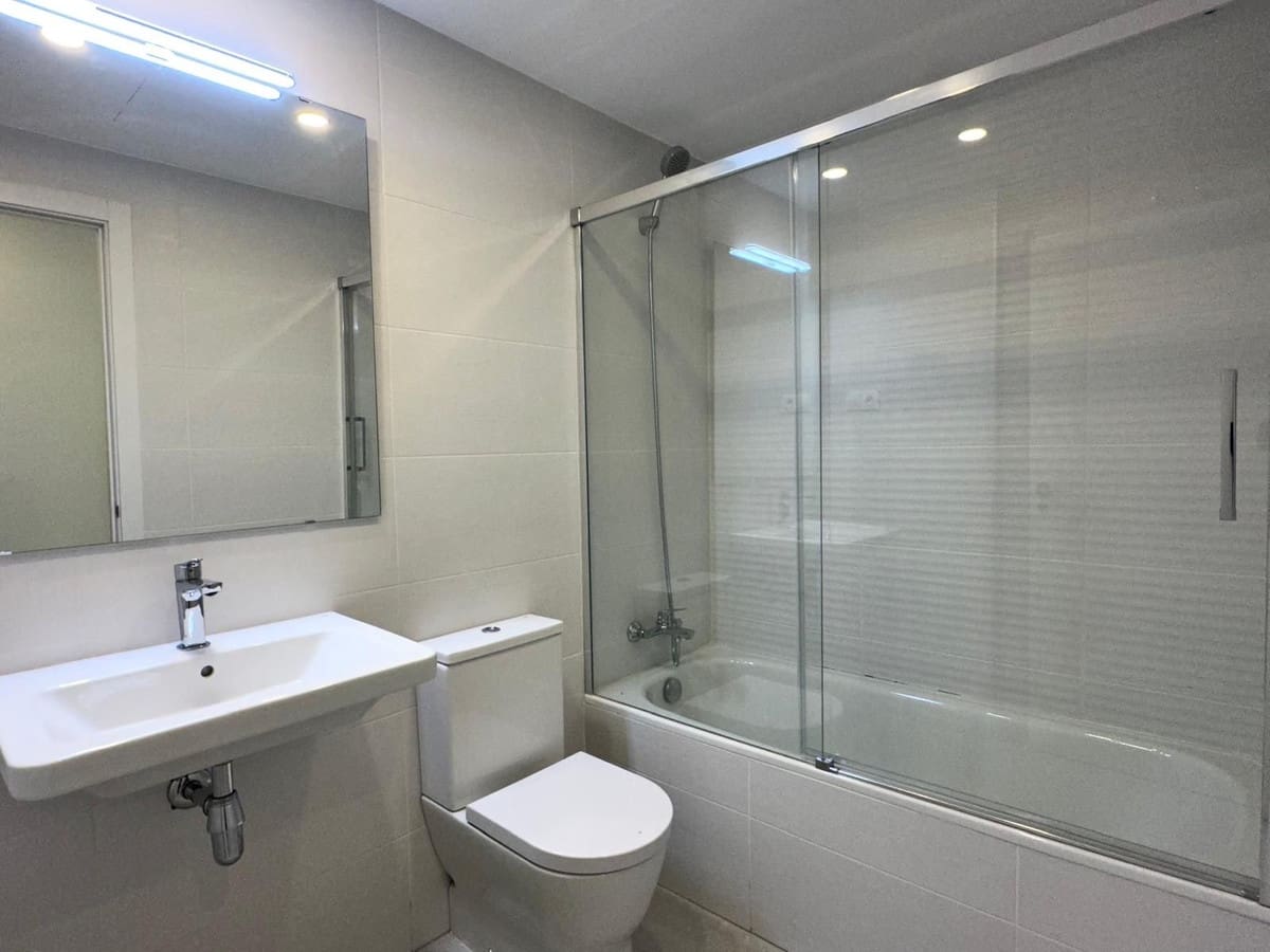 3 soveværelse Lejlighed til salg i Benalmadena med swimmingpool garage - € 459.000 (Ref: 9972588)