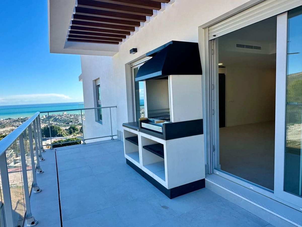 3 soveværelse Lejlighed til salg i Benalmadena med swimmingpool garage - € 459.000 (Ref: 9972588)