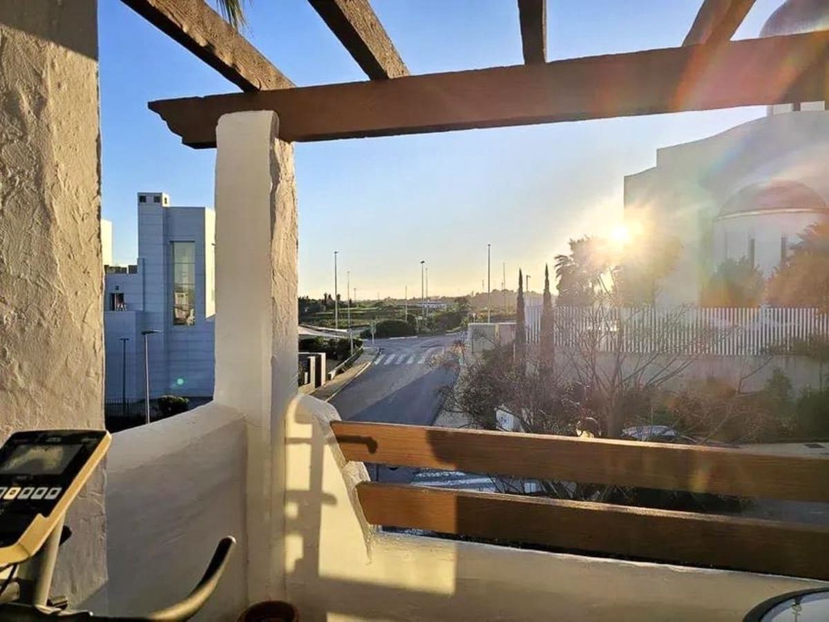 3 soverom Leilighet til salgs i New Golden Mile med svømmebasseng garasje - € 449 000 (Ref: 9972590)