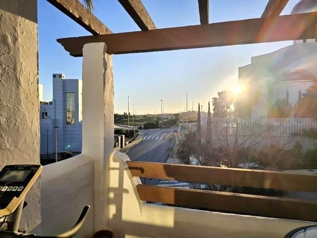 3 soverom Leilighet til salgs i Selwo, Estepona med svømmebasseng garasje - € 449 000 (Ref: 9972590)