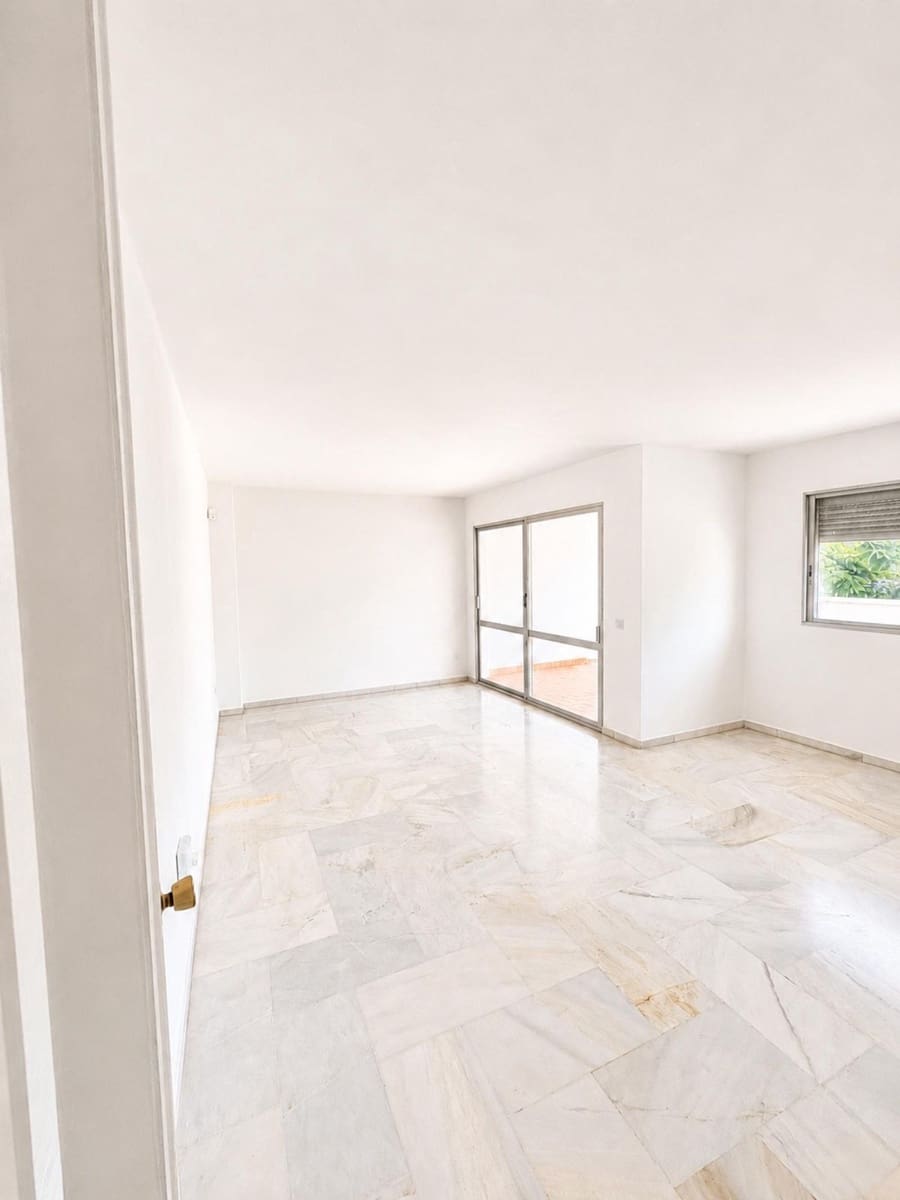 3 soveværelse Lejlighed til salg i Fuengirola med swimmingpool - € 457.000 (Ref: 9972591)