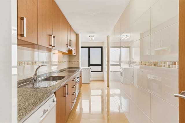 2 soverom Leilighet til salgs i Los Boliches , Fuengirola med svømmebasseng garasje - € 429 500 (Ref: 9972592)