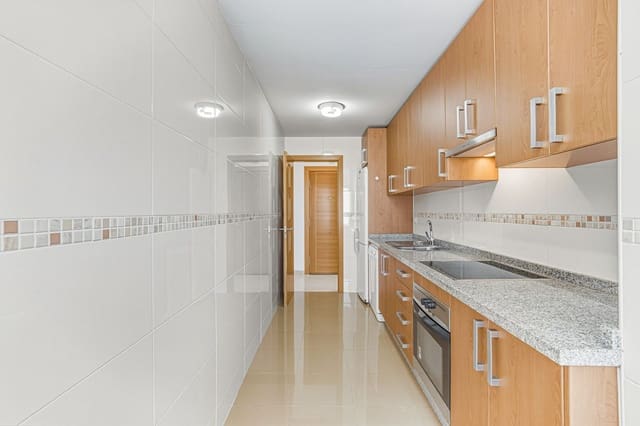 2 soverom Leilighet til salgs i Los Boliches , Fuengirola med svømmebasseng garasje - € 429 500 (Ref: 9972592)