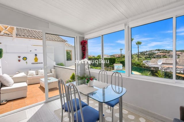 Chalet de 2 habitaciones en El Faro, Mijas en venta con piscina - 415.000 € (Ref: 9972594)