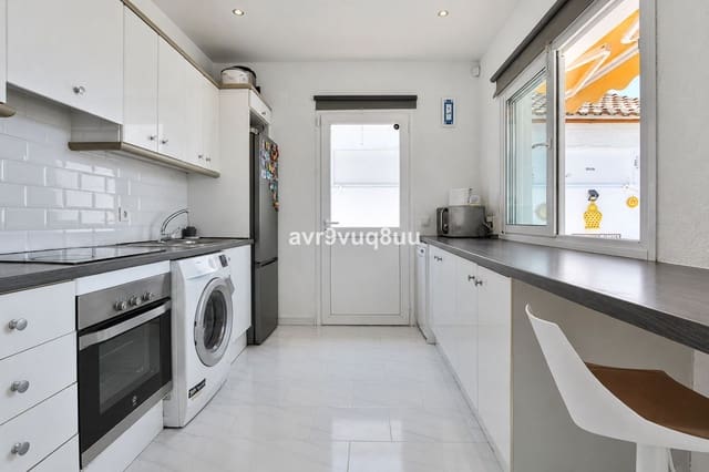 Chalet de 2 habitaciones en El Faro, Mijas en venta con piscina - 415.000 € (Ref: 9972594)