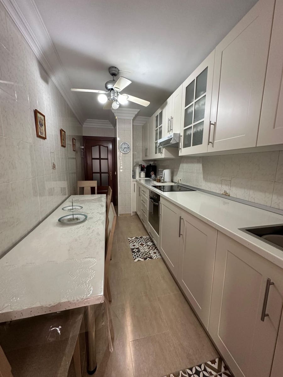 Apartamento de 3 habitaciones en Estepona en venta - 410.000 € (Ref: 9972595)
