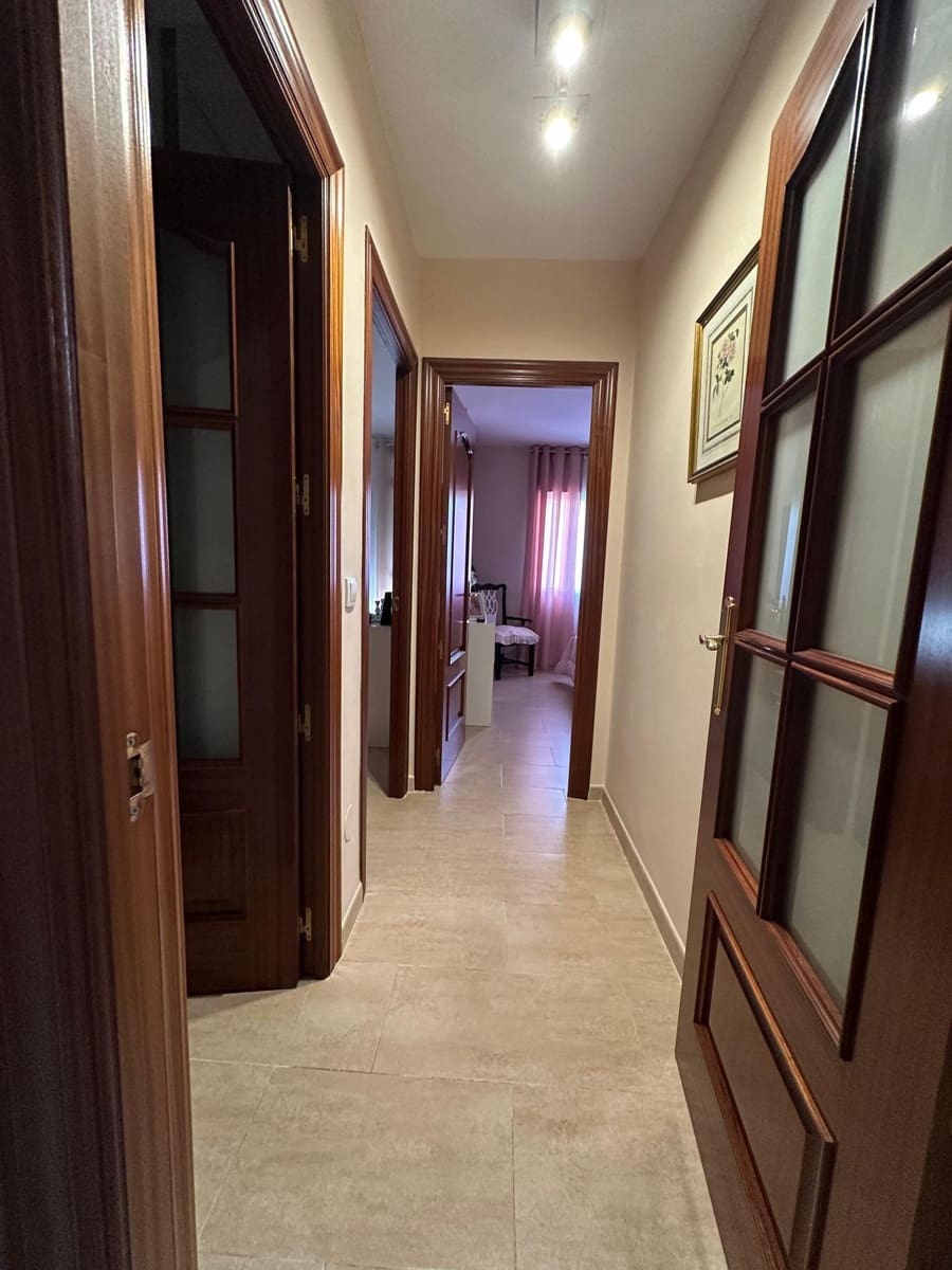 Apartamento de 3 habitaciones en Estepona en venta - 410.000 € (Ref: 9972595)