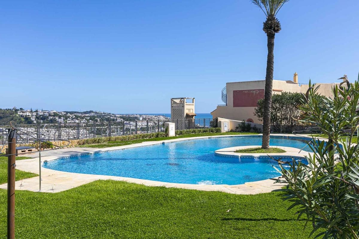 3 bedroom Townhouse for sale in La Cala de Mijas with pool - € 435,000 (Ref: 9972602)