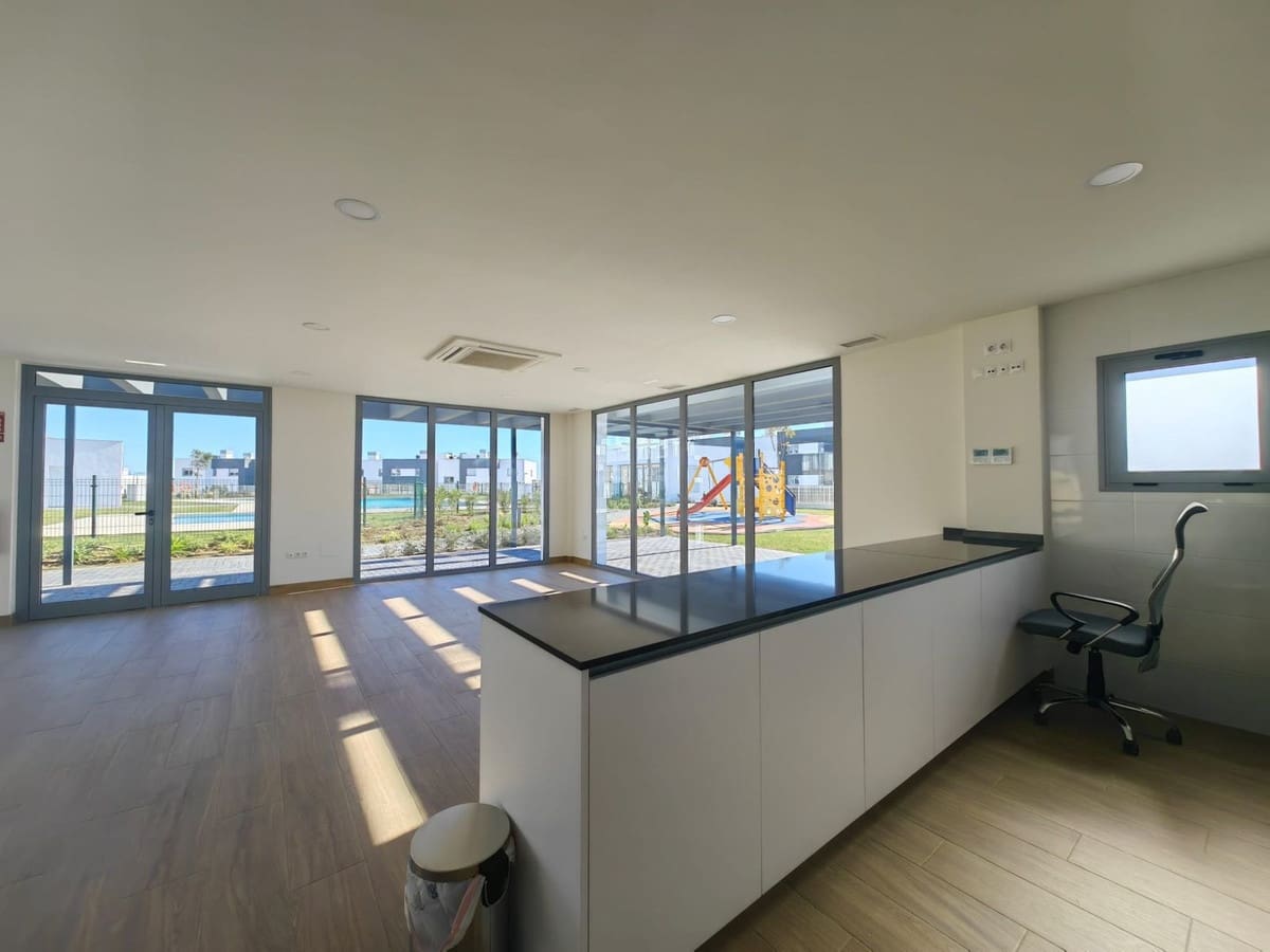 2 Zimmer Apartment zu verkaufen in Estepona mit Pool - 465.000 € (Ref: 9972604)