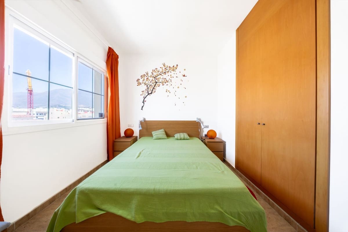 2 soveværelse Lejlighed til salg i Estepona - € 459.000 (Ref: 9972606)