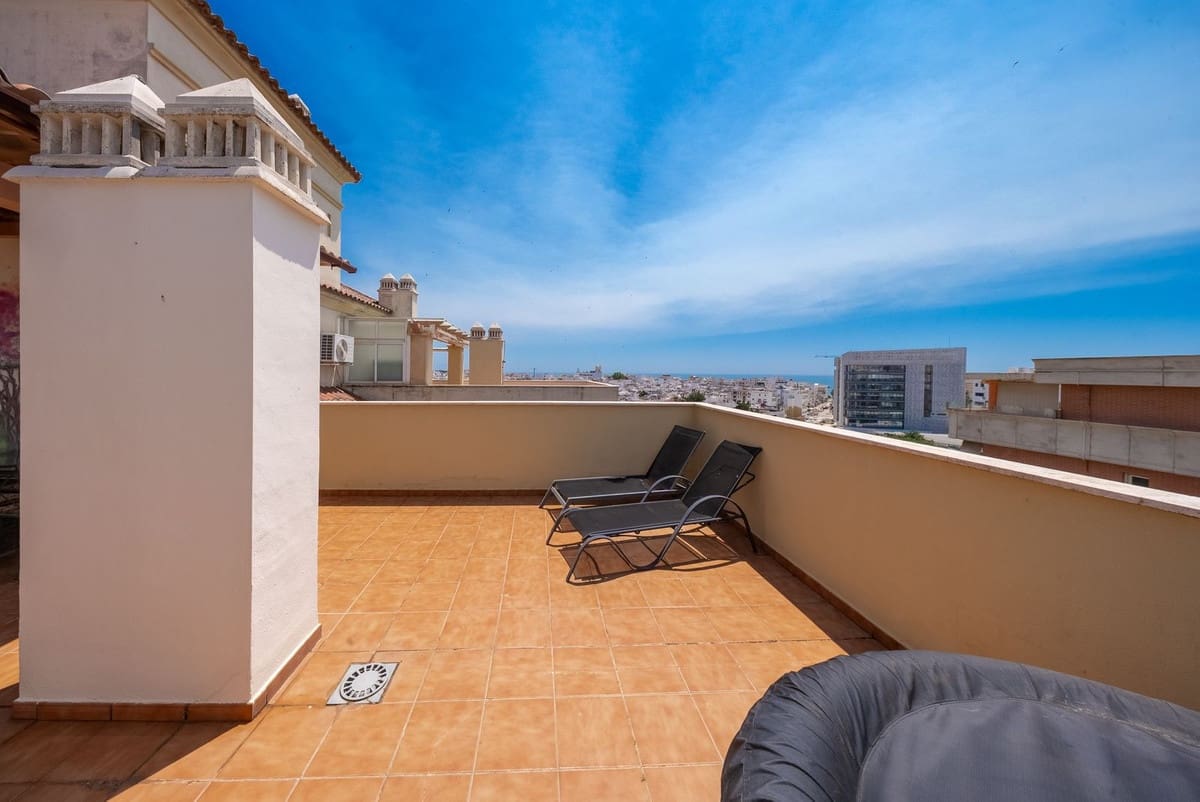 2 soveværelse Lejlighed til salg i Estepona - € 459.000 (Ref: 9972606)