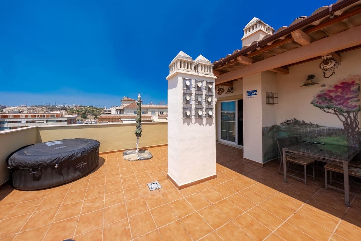 2 soveværelse Lejlighed til salg i Estepona - € 459.000 (Ref: 9972606)
