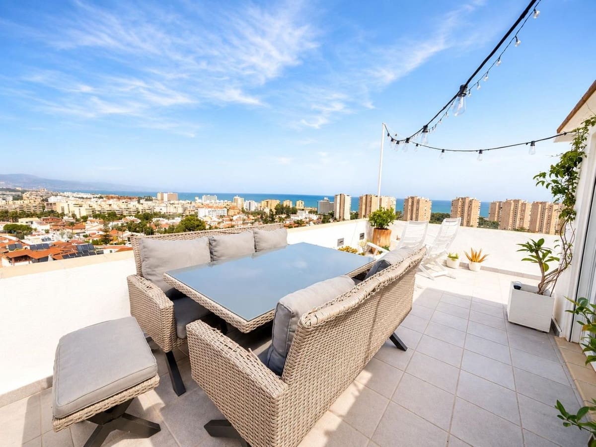 2 soverom Leilighet til salgs i Torremolinos med svømmebasseng - € 488 000 (Ref: 9972612)