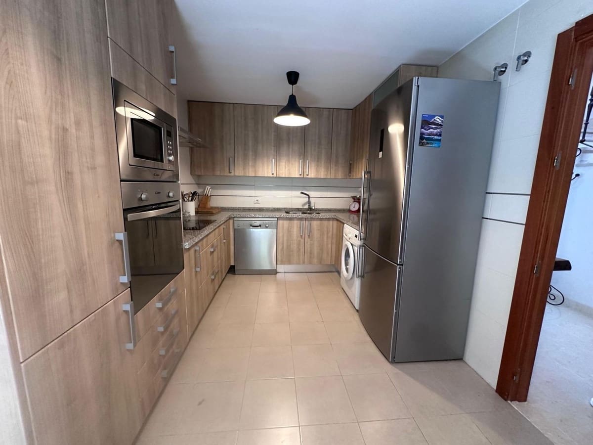 3 soverom Hus til salgs i Estepona med svømmebasseng garasje - € 478 000 (Ref: 9972613)