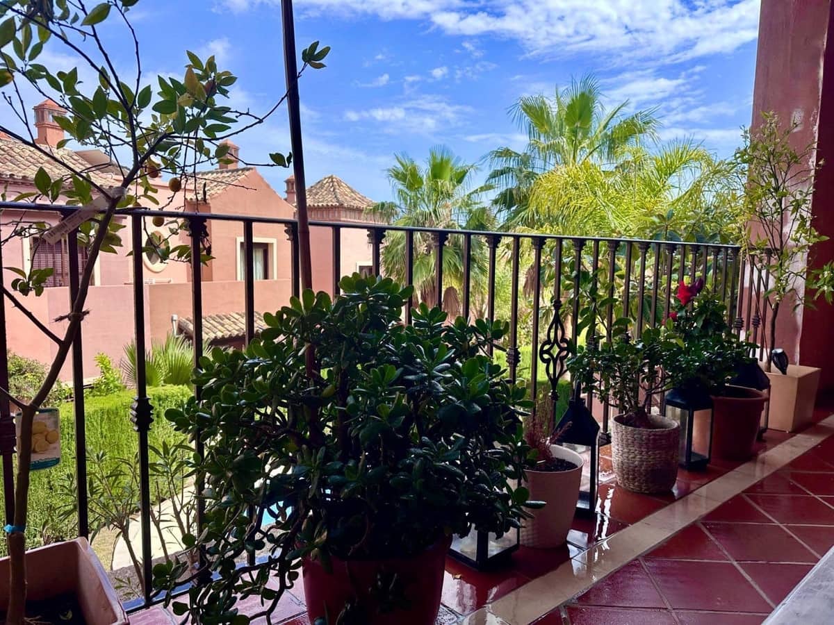 3 soverom Hus til salgs i Estepona med svømmebasseng garasje - € 478 000 (Ref: 9972613)