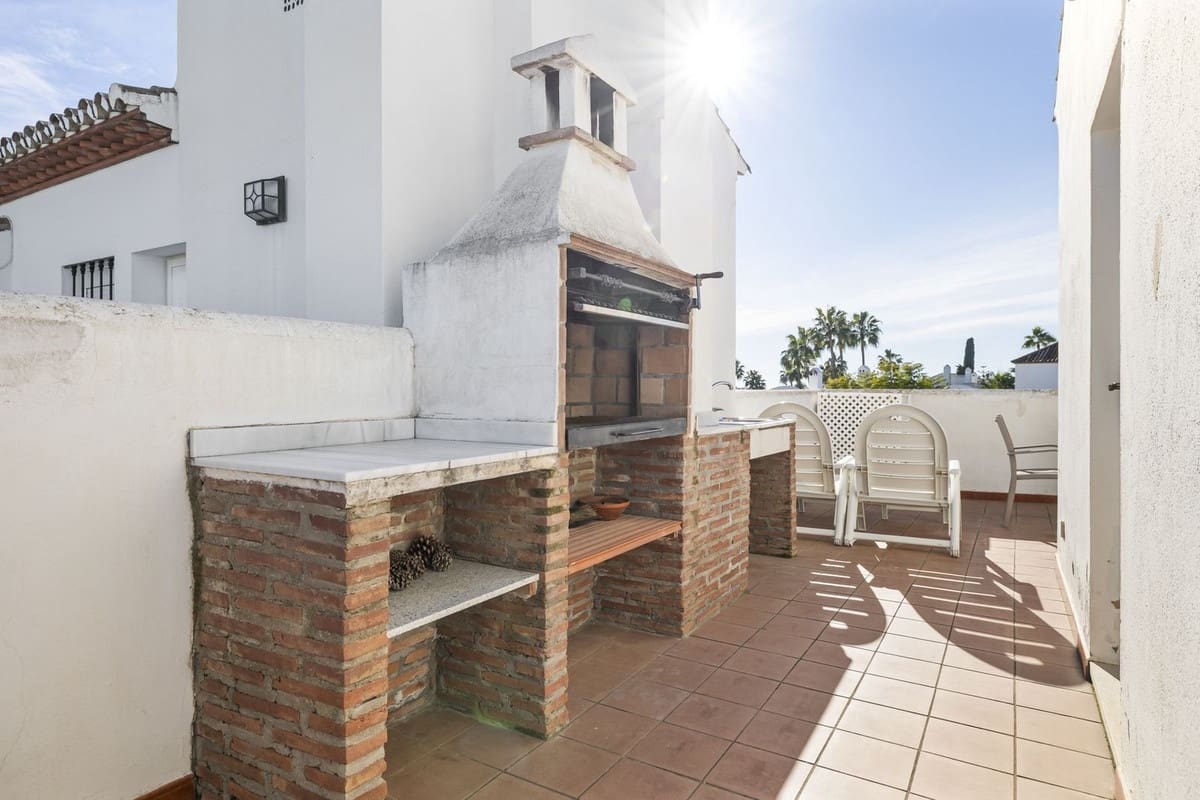 2 slaapkamer Huis te koop in Bel-Air met zwembad - € 435.000 (Ref: 9972615)