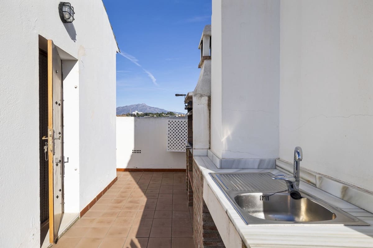 2 slaapkamer Huis te koop in Bel-Air met zwembad - € 435.000 (Ref: 9972615)